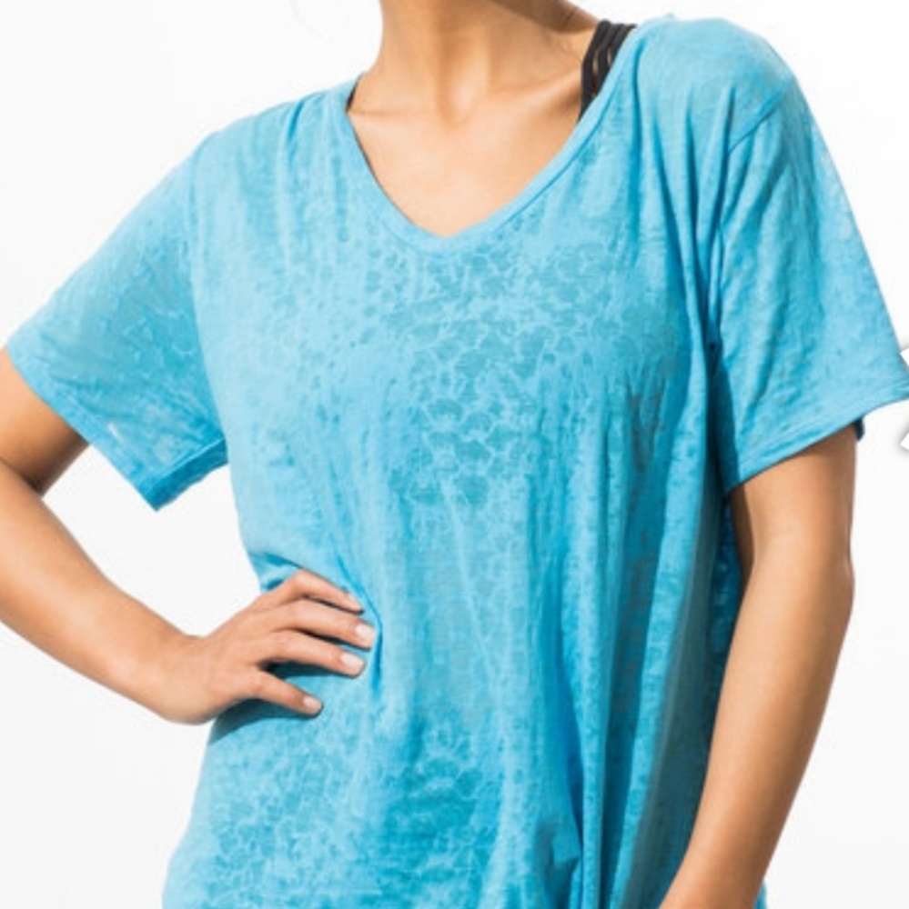Copa V-Neck Tee
